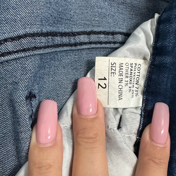 Distressed girls jeans - Picture 3 of 5